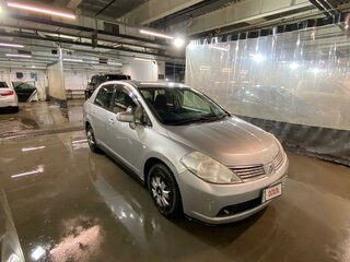 2007 Nissan Tiida I, серебристый, 700000 рублей, вид 2