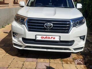 2019 Toyota Land Cruiser Prado 150 Series Рестайлинг 2, белый, 4500000 рублей, вид 3