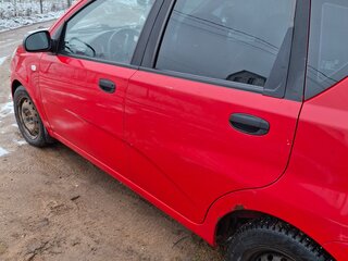 2008 Chevrolet Aveo I Рестайлинг, красный, 380000 рублей, вид 3