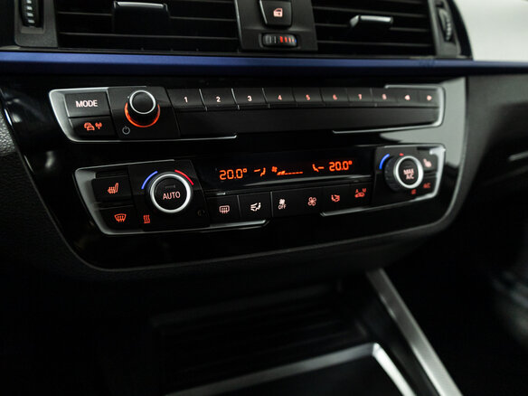 2019 BMW 1 серии 118i II (F20/F21) Рестайлинг 2, оранжевый, 1679700 рублей - вид 13