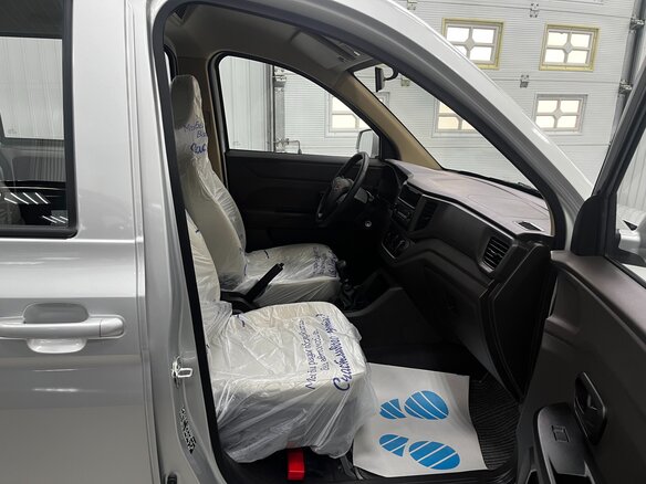 2022 Wuling Hongguang V, серый - вид 11