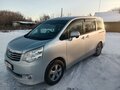 2010 Toyota Noah II (R70), серый, 1750000 рублей