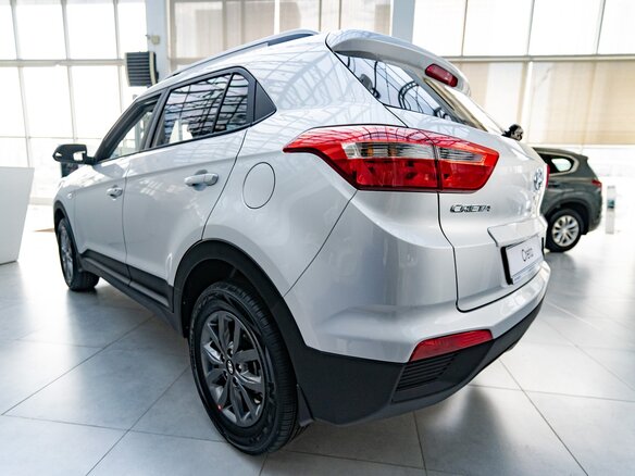 2021 Hyundai Creta I Рестайлинг, серебристый - вид 3