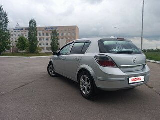 2011 Opel Astra H Рестайлинг, серебристый, 500000 рублей, вид 4