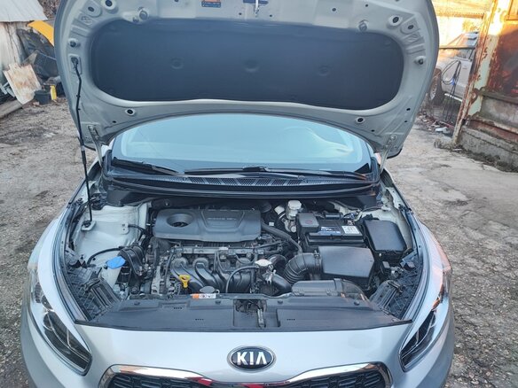 2018 Kia Ceed II Рестайлинг, серебристый, 1900000 рублей - вид 12