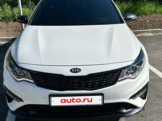 2019 Kia Optima IV Рестайлинг, белый, 2350000 рублей, вид 2