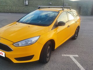 2016 Ford Focus III Рестайлинг, жёлтый, 599000 рублей, вид 2