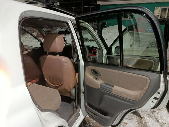 1998 Suzuki Escudo II, белый, 680000 рублей - вид 13
