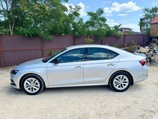 2020 Skoda Octavia IV (A8), серый, 2395000 рублей, вид 4