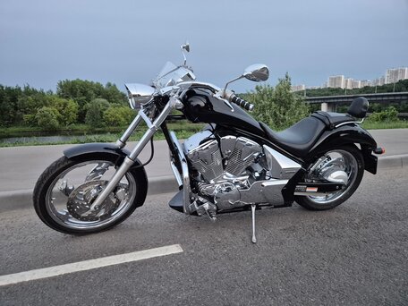 2011 Honda VT 1300CX Fury, чёрный, 850000 рублей, вид 3