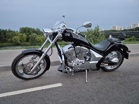 2011 Honda VT 1300CX Fury, чёрный, 850000 рублей - вид 2