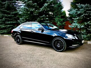 2010 Mercedes-Benz E-Класс 300 IV (W212, S212, C207), чёрный, 1850000 рублей, вид 5