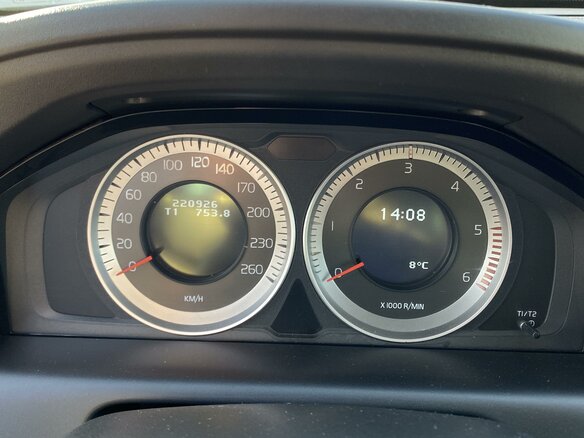 2011 Volvo XC60 I, серый - вид 11