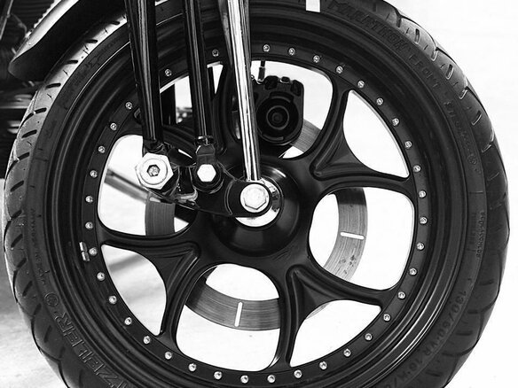2009 Harley-Davidson Softail Custom, чёрный, 1600000 рублей - вид 6