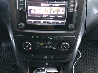 2015 Skoda Yeti I Рестайлинг, белый, 850000 рублей, вид 3