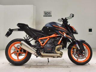 2023 KTM 1290 Super Duke R, чёрный, 1500000 рублей, вид 2