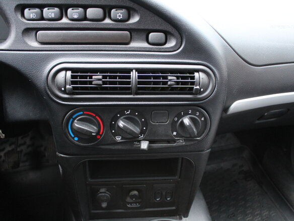 2015 Chevrolet Niva I Рестайлинг, чёрный - вид 12