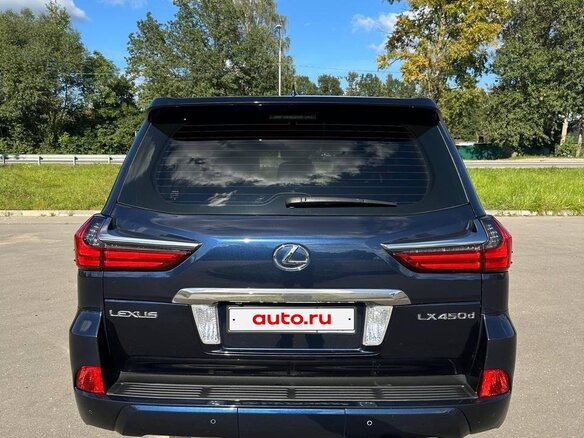 2016 Lexus LX 450d III Рестайлинг 2, синий, 7700000 рублей - вид 3