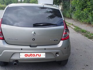 2013 Renault Sandero I, бежевый, 550000 рублей, вид 2