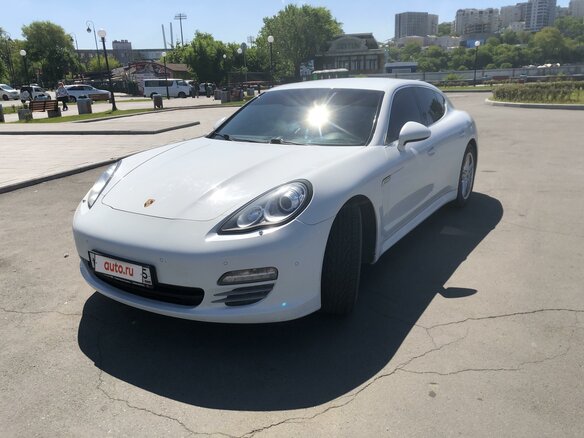 2013 Porsche Panamera 4S I, белый, 4400000 рублей - вид 17