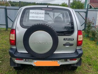 2004 Chevrolet Niva I, серебристый, 290000 рублей, вид 3