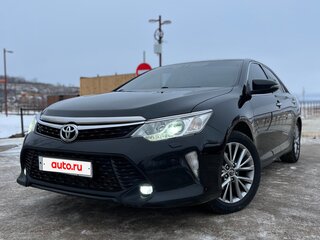 2016 Toyota Camry VII (XV50) Рестайлинг, чёрный, 2200000 рублей, вид 2