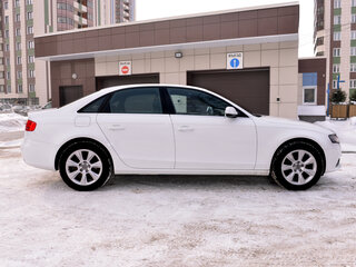 2011 Audi A4 IV (B8), белый, 1400000 рублей, вид 5