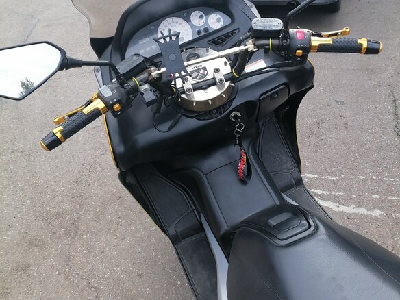 2001 Yamaha TMAX, золотистый, 300000 рублей - вид 4