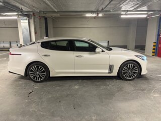 2019 Kia Stinger I, белый, 2150000 рублей, вид 4