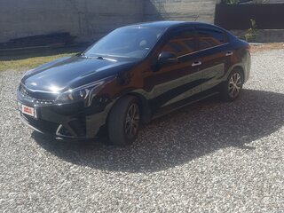2021 Kia Rio IV Рестайлинг, чёрный, 1870000 рублей, вид 1