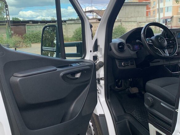 2020 Mercedes-Benz Sprinter, белый, 5500000 рублей - вид 12