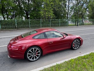 2012 Porsche 911 Carrera S VII (991), красный, 6400000 рублей, вид 3