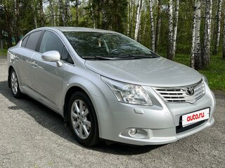 2010 Toyota Avensis III, серебристый, 1500000 рублей, вид 2