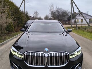 2019 BMW 7 серии Long 740Li xDrive VI (G11/G12) Рестайлинг, чёрный, 3700000 рублей, вид 2