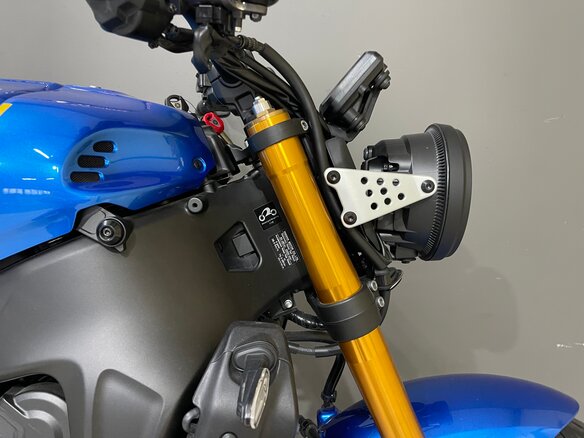 2023 Yamaha XSR900, синий, 1220000 рублей - вид 15