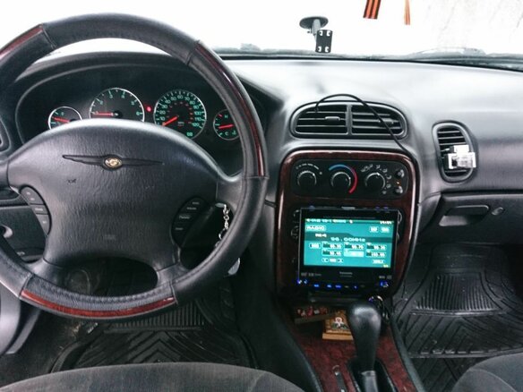 2002 Chrysler Concorde II, серебристый - вид 8