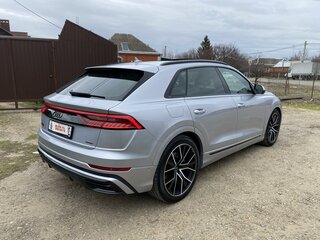 2021 Audi Q8 45 TDI I (4M), серый, 8600000 рублей, вид 5