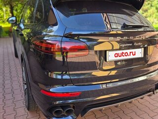 2015 Porsche Cayenne Turbo II Рестайлинг (958), синий, 5490000 рублей, вид 4