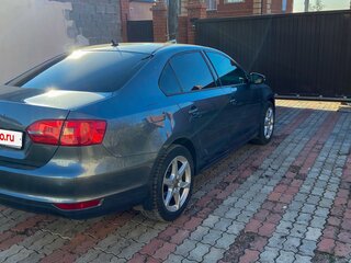 2013 Volkswagen Jetta VI, серый, 990000 рублей, вид 3
