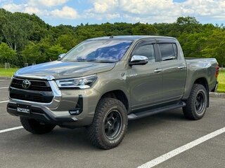 2024 Toyota Hilux VIII Рестайлинг 2, коричневый, 4500000 рублей, вид 1