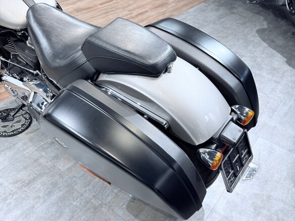 2018 Harley-Davidson Sport Glide, бежевый, 1499000 рублей - вид 18