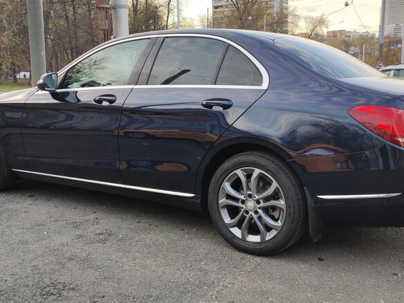 2014 Mercedes-Benz C-Класс 180 IV (W205), синий, 1820000 рублей - вид 2