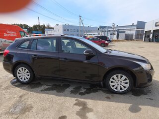 2014 Chevrolet Cruze I Рестайлинг, коричневый, 660000 рублей, вид 4