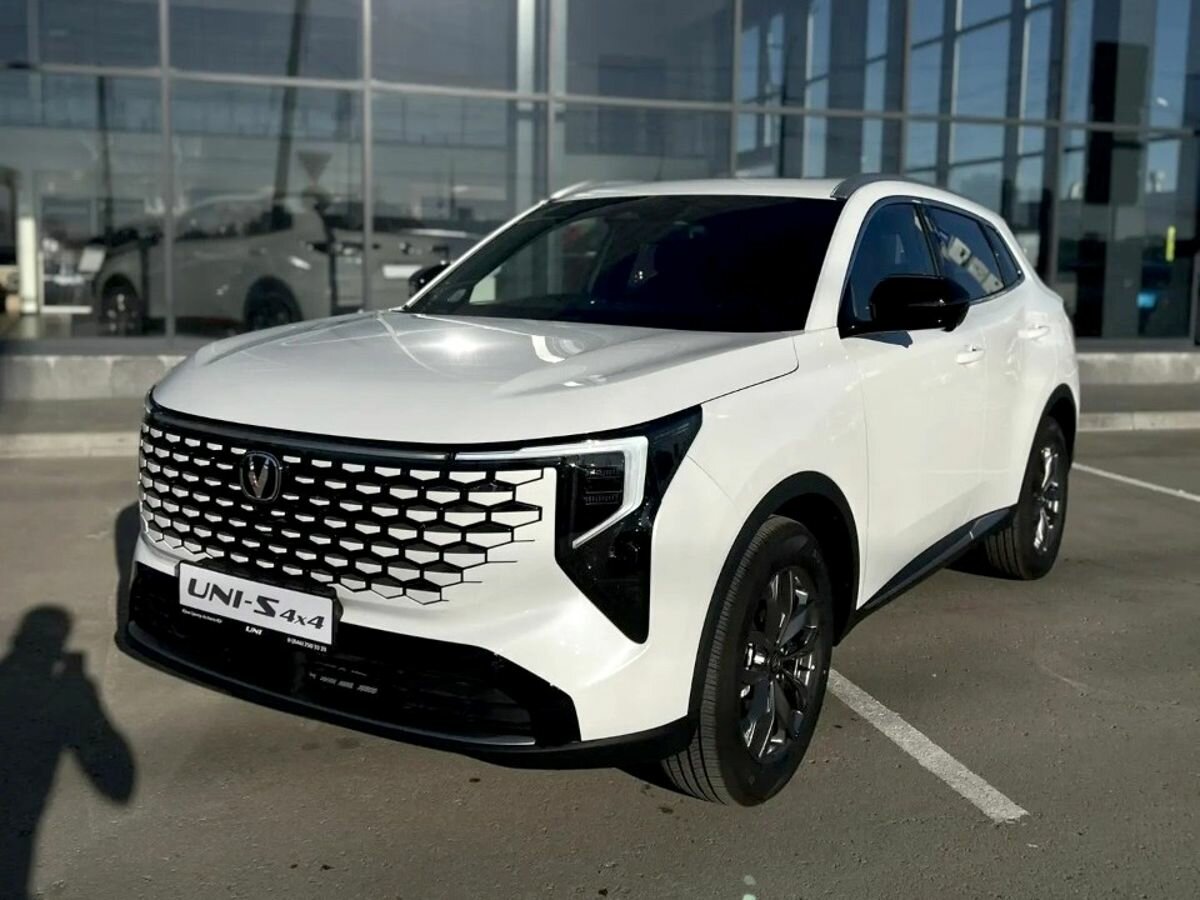 Открыть фотографии: Changan UNI-S I Рестайлинг