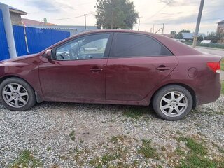 2011 Kia Cerato 6-speed II, красный, 585000 рублей, вид 2