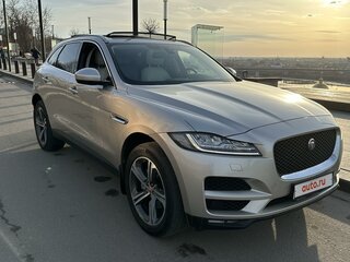 2016 Jaguar F-Pace I, золотистый, 3990000 рублей, вид 4