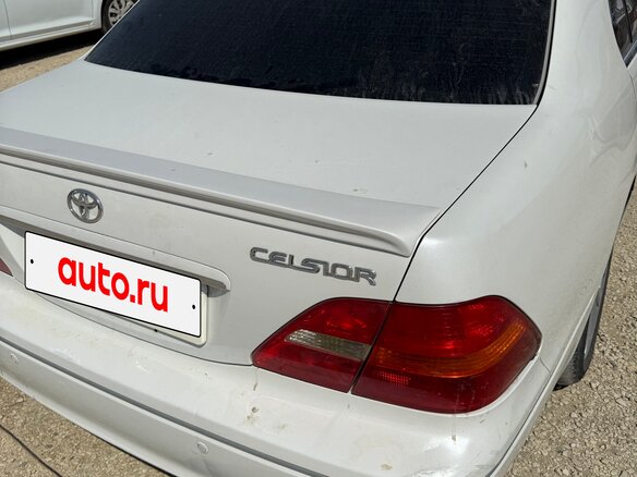 2001 Toyota Celsior III (F30), белый, 500000 рублей - вид 6