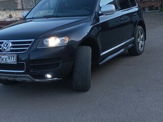 2006 Volkswagen Touareg I, чёрный, 999999 рублей, вид 1
