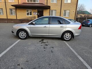 2009 Ford Focus II Рестайлинг, серебристый, 595000 рублей, вид 5