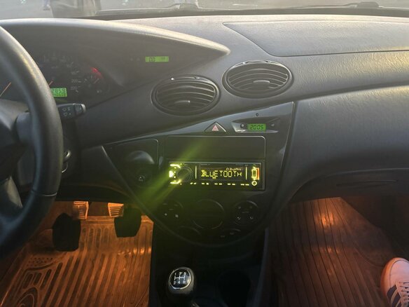 2004 Ford Focus I Рестайлинг, серый, 230000 рублей - вид 9